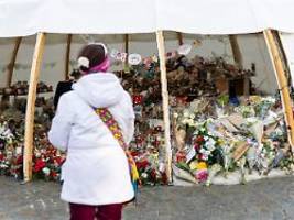 aus für pyrotechnik im innenraum: schweizer kanton wallis zahlt crans-montana-opfern soforthilfe